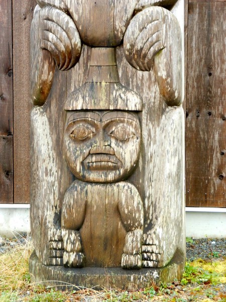 Totem Pole at Haida Heritage Centre ©Linda Nowlan