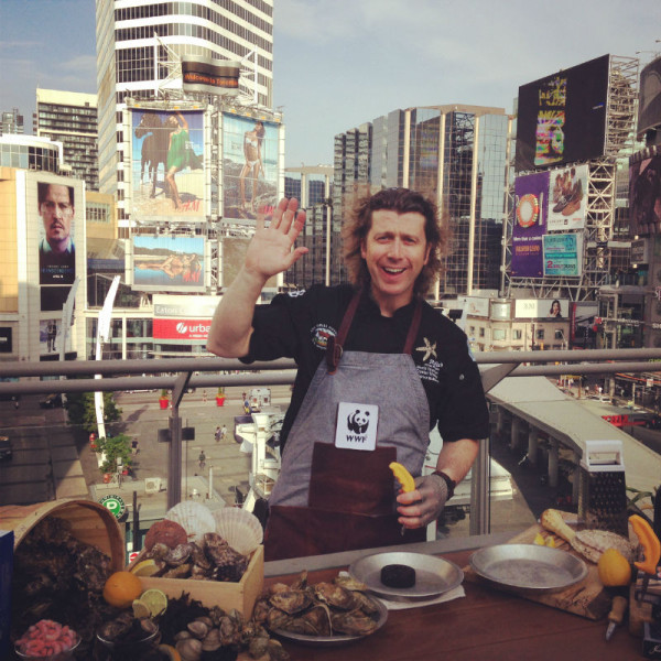Starfish Oysterbed & Grill chef and owner Patrick McMurray showcases sustainable seafood moments before an appearance on CityTV Breakfast Television on Wednesday, May 27th.  ©WWF Canada / Chris Chaplin