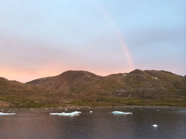 Rainbow at Torngat Base Camp  ©  Sue Novotny  / WWF