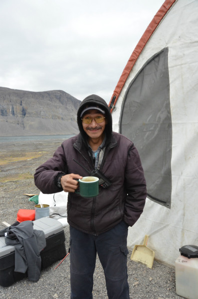Tom, my watch partner, grew up in Grise Fiord and told me so many stories about his home, his family and Inuit traditions. © Jacqueline Nunes / WWF-Canada