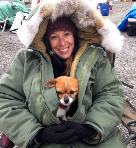 My teammate Lisa Loseto from the Department of Fisheries and Oceans demonstrates proper cold-weather layering for herself and our camp dog, Frosty. © Jacqueline Nunes / WWF-Canada