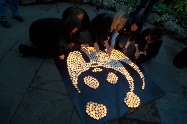 Candleit panda logo,  Earth Hour, Toronto, Canada © WWF-Canada / Merle Robillard