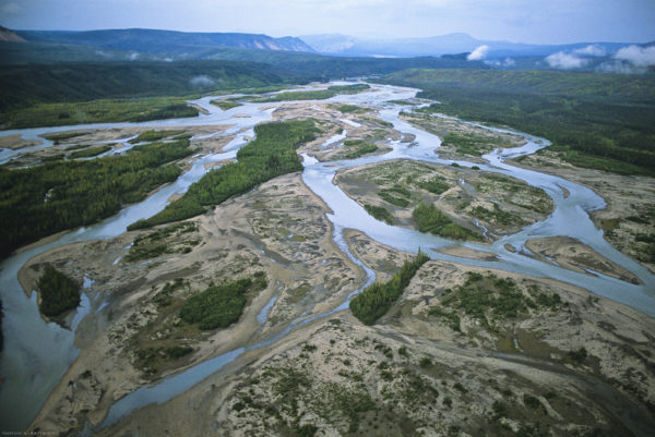 Keele River in the Carcajou Canyon of the Mackenzie Valley, Northwest Territories, Canada. © Garth Lenz, WWF-Canada