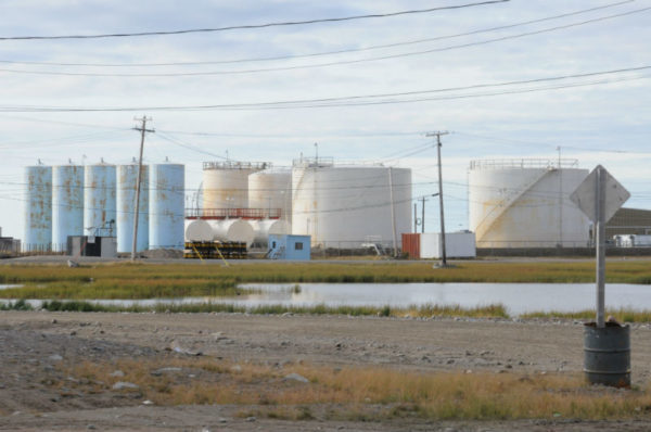 diesel-storage-facility-in-the-hamlet-of-arviat-c-peter-ewins_wwf-canada-600x398