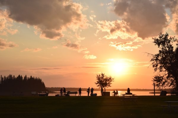 Sunset at Elk Island National Park, by Lake Astotin. © Margaux Dicaire